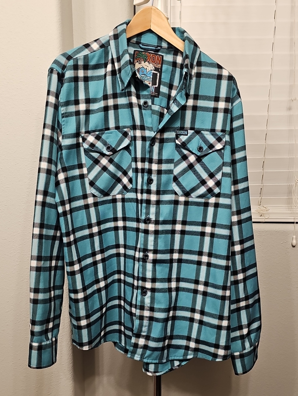 Dixxon Flannel Co. Cancun Mens Large Long Sleeve Button Down
